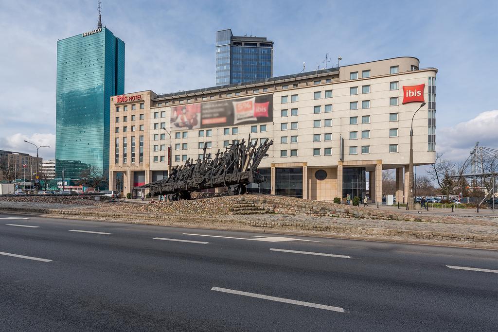 P&O Apartments Andersa Intraco Варшава Экстерьер фото