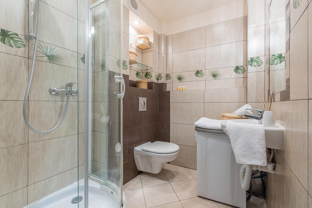P&O Apartments Andersa Intraco Варшава Экстерьер фото
